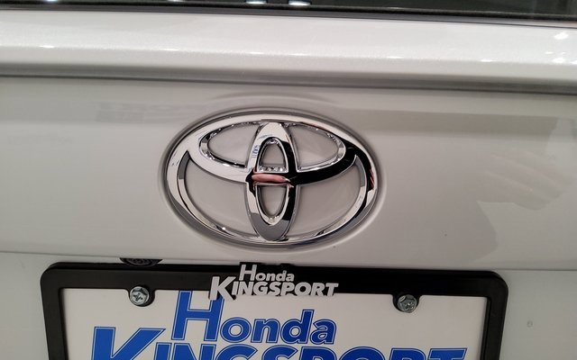 Used 2025 Toyota RAV4 XLE Premium image 46