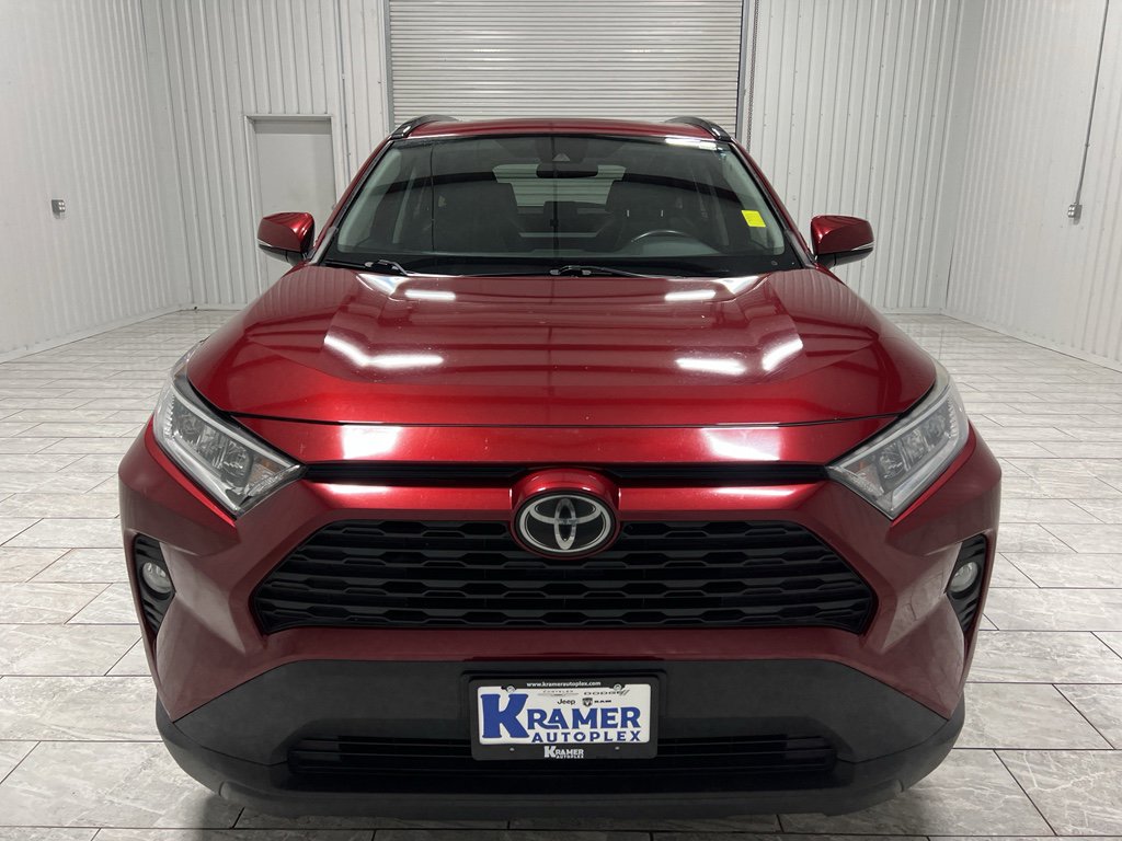 Used 2020 Toyota RAV4 XLE Premium image 29