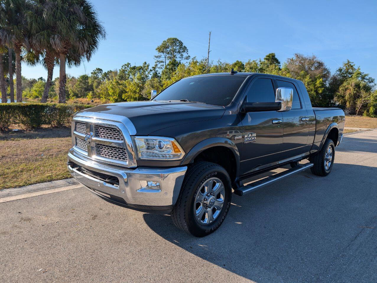 Used 2016 RAM 2500 Laramie w/ Convenience Group image 2