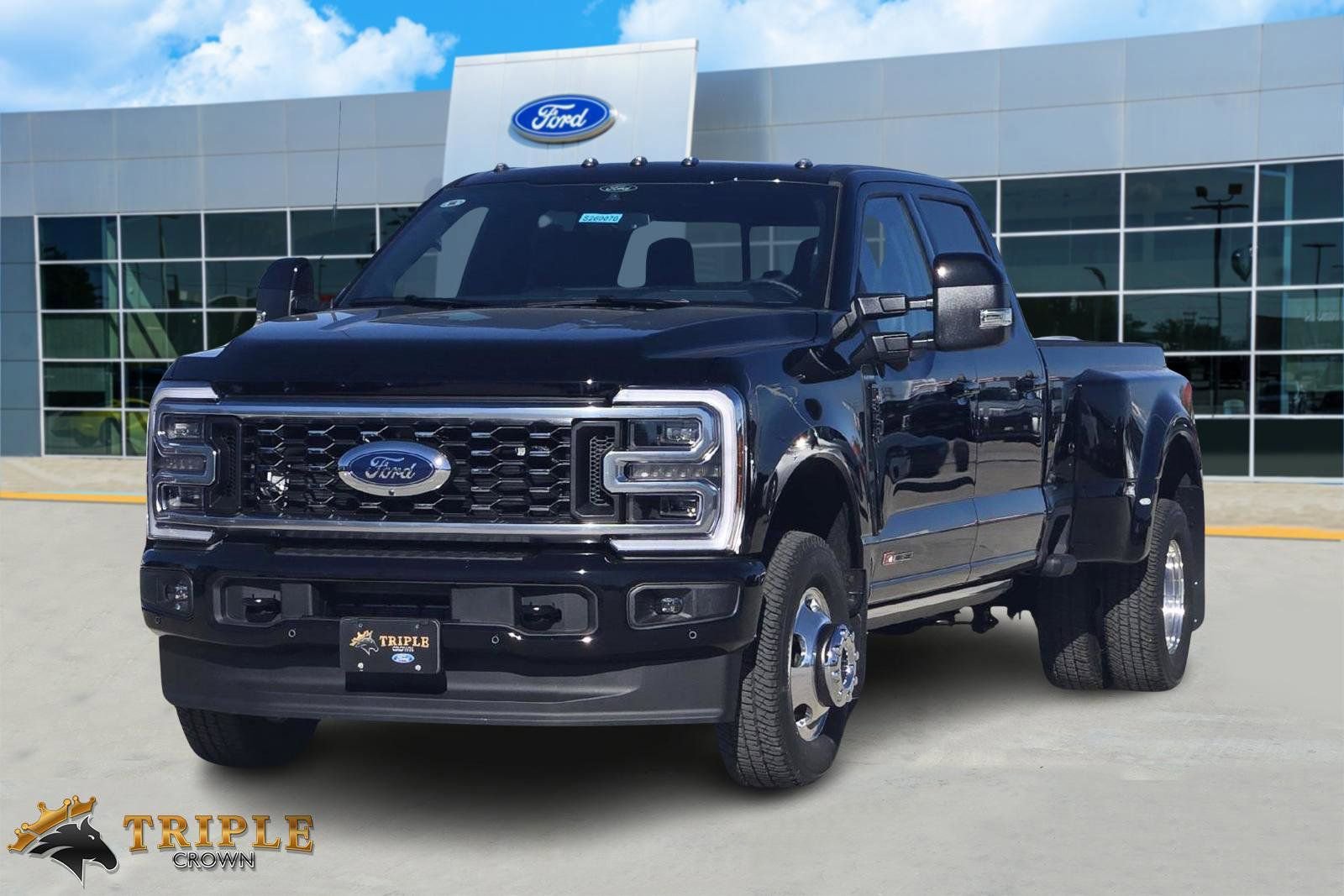 New 2026 Ford F350 Platinum image 2