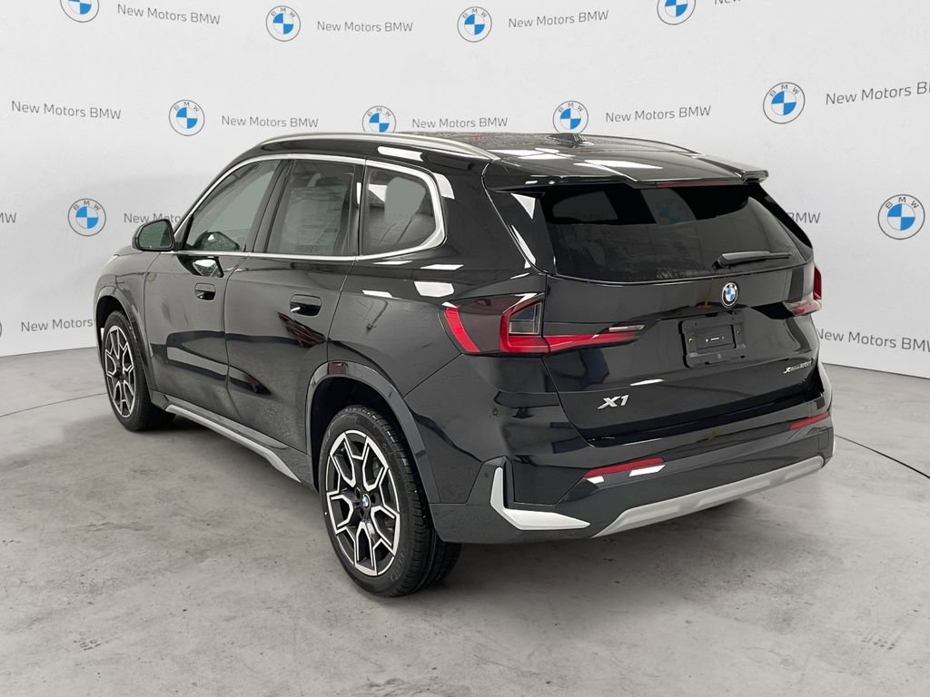 New 2026 BMW X1 xDrive28i w/ Technology Package AWD/4WD image 2