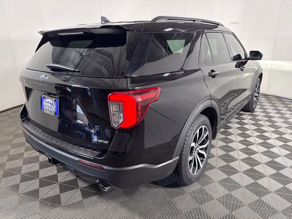 Used 2022 Ford Explorer ST-Line w/ Class IV Trailer Tow Package AWD/4WD image 9