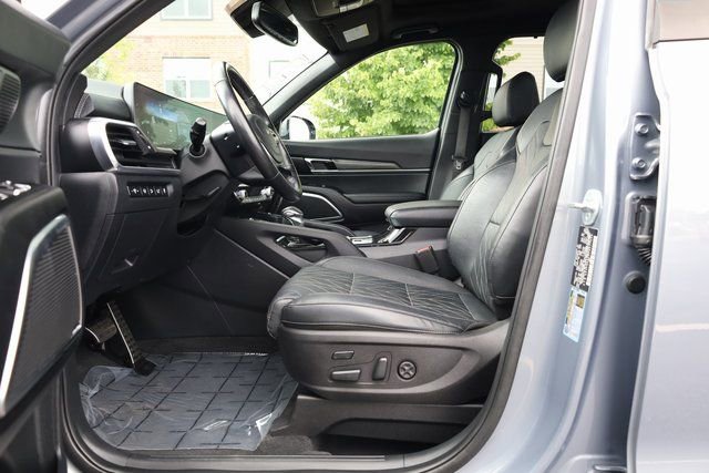 Used 2023 Kia Telluride SX X-Line image 11