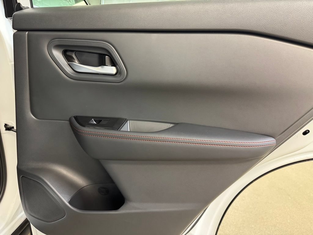 New 2026 Nissan Rogue SV AWD/4WD image 25