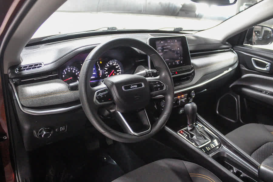 Used 2022 Jeep Compass Sport FWD image 18