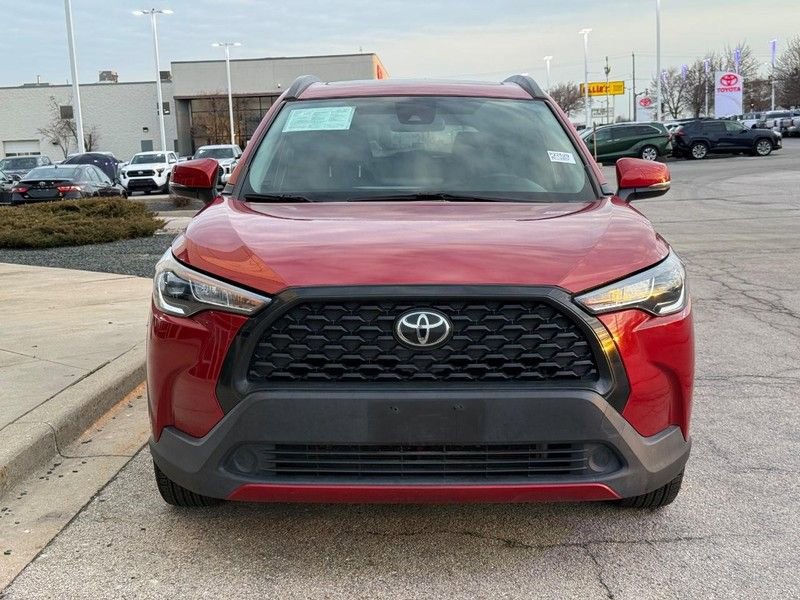 Used 2022 Toyota Corolla Cross LE w/ Moonroof Package image 8