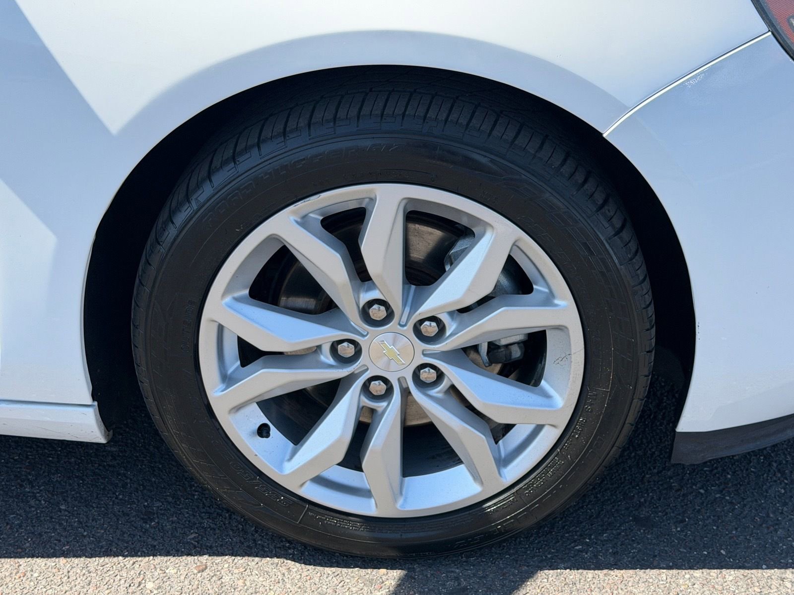 Used 2018 Chevrolet Impala LT w/ LT Entertainment Package FWD image 13
