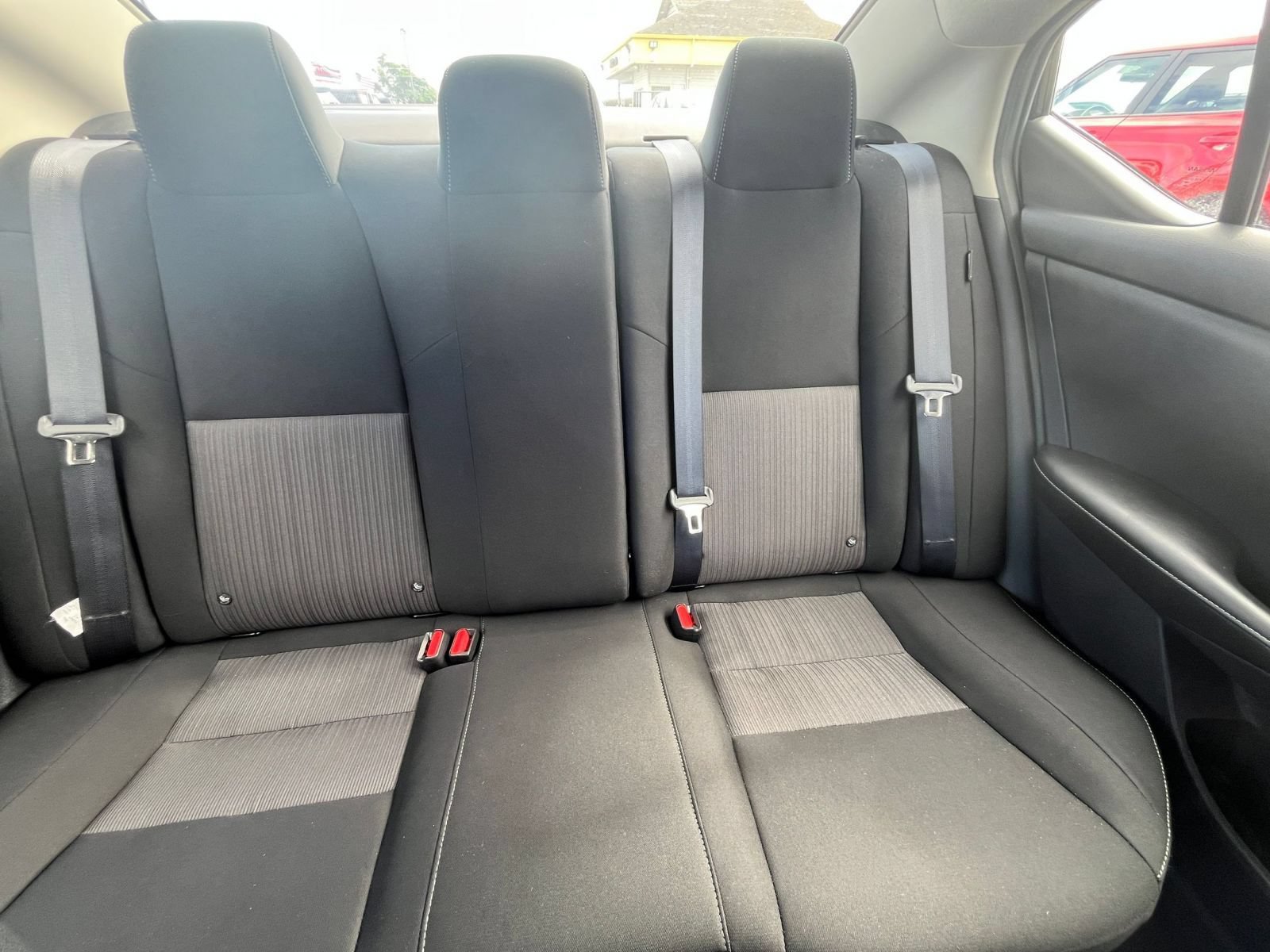Used 2025 Nissan Sentra SV FWD image 35