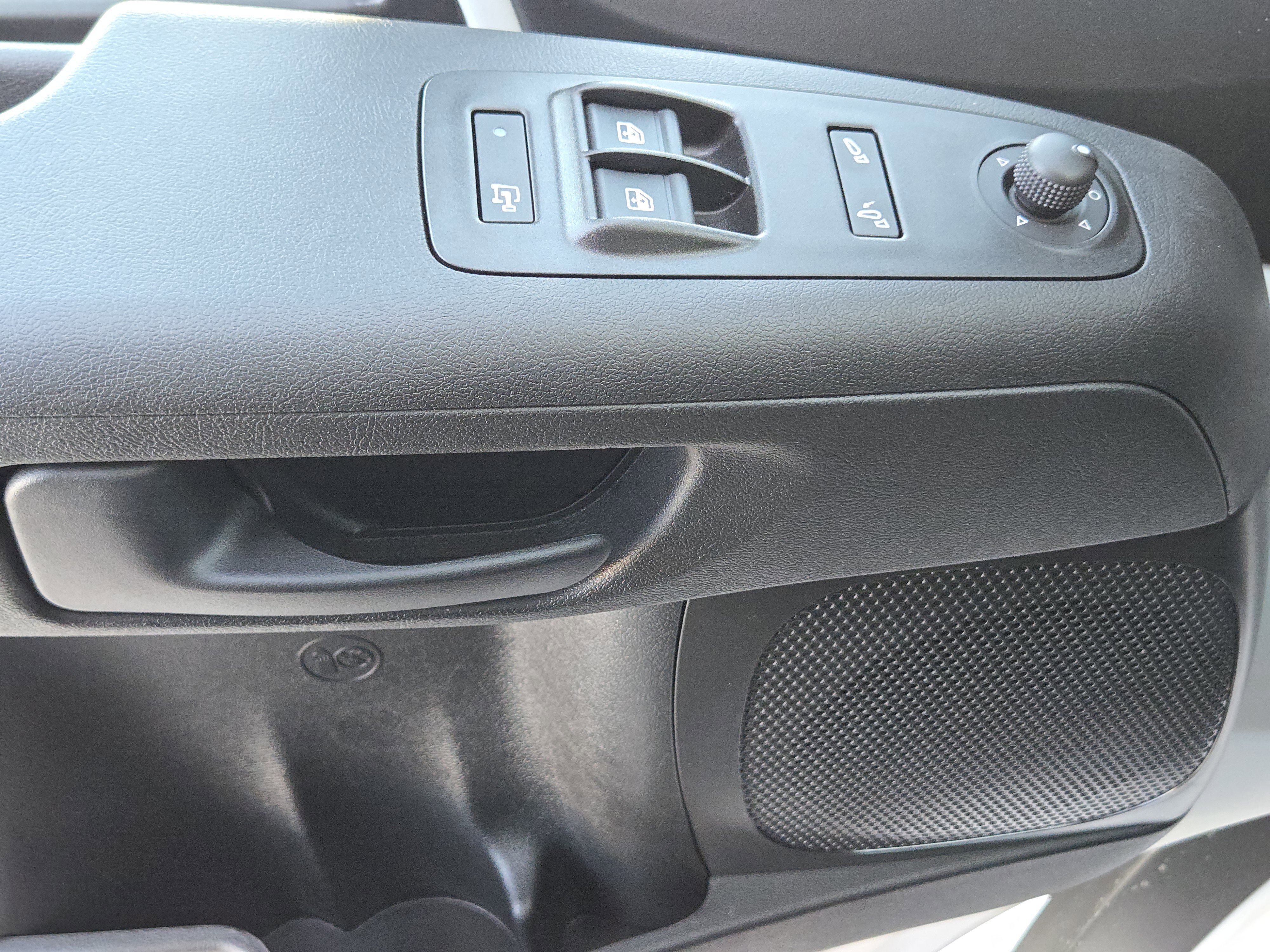 New 2026 RAM ProMaster 2500 w/ Convenience Group FWD image 17
