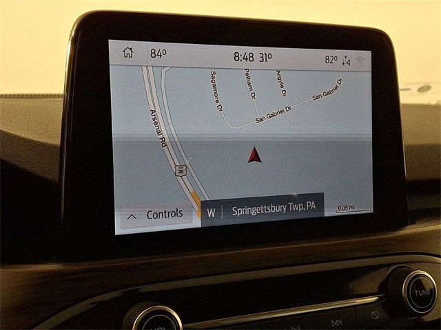 Used 2020 Ford Escape Titanium image 3