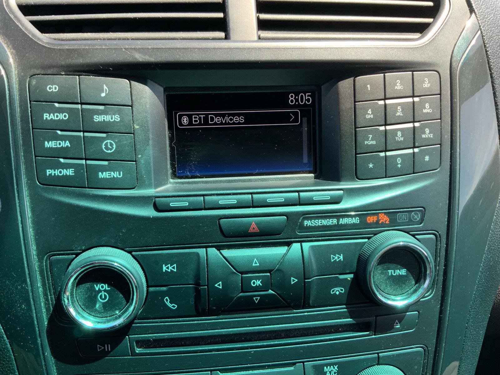 Used 2017 Ford Explorer XLT FWD image 35