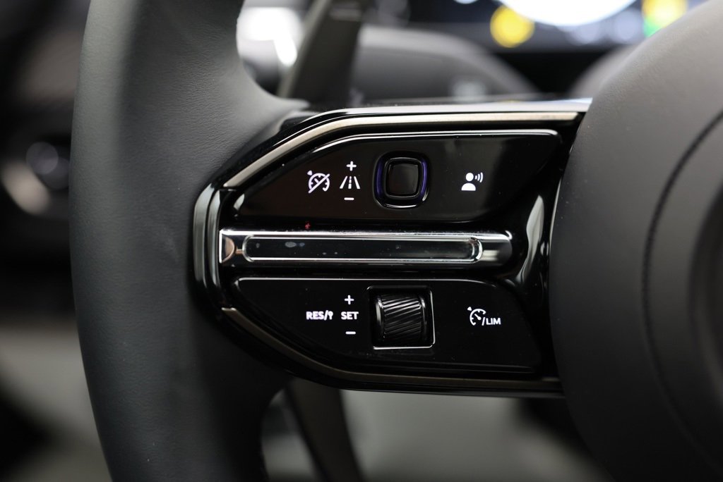 New 2025 Aston Martin V8 Vantage Coupe image 17