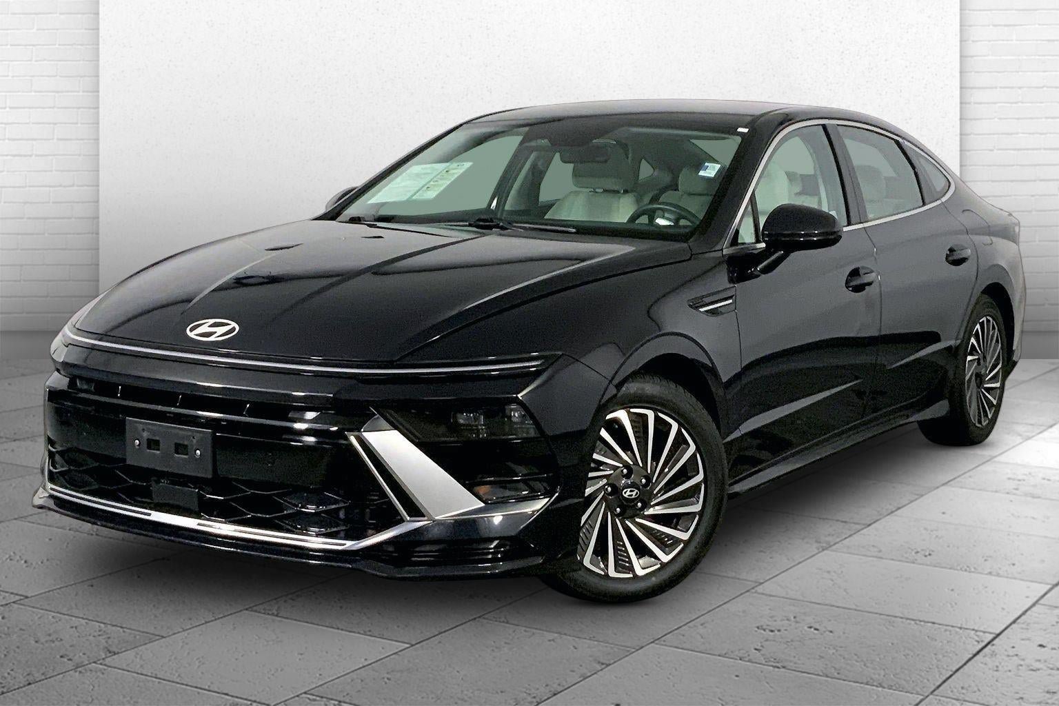 Used 2025 Hyundai Sonata SEL FWD image 12