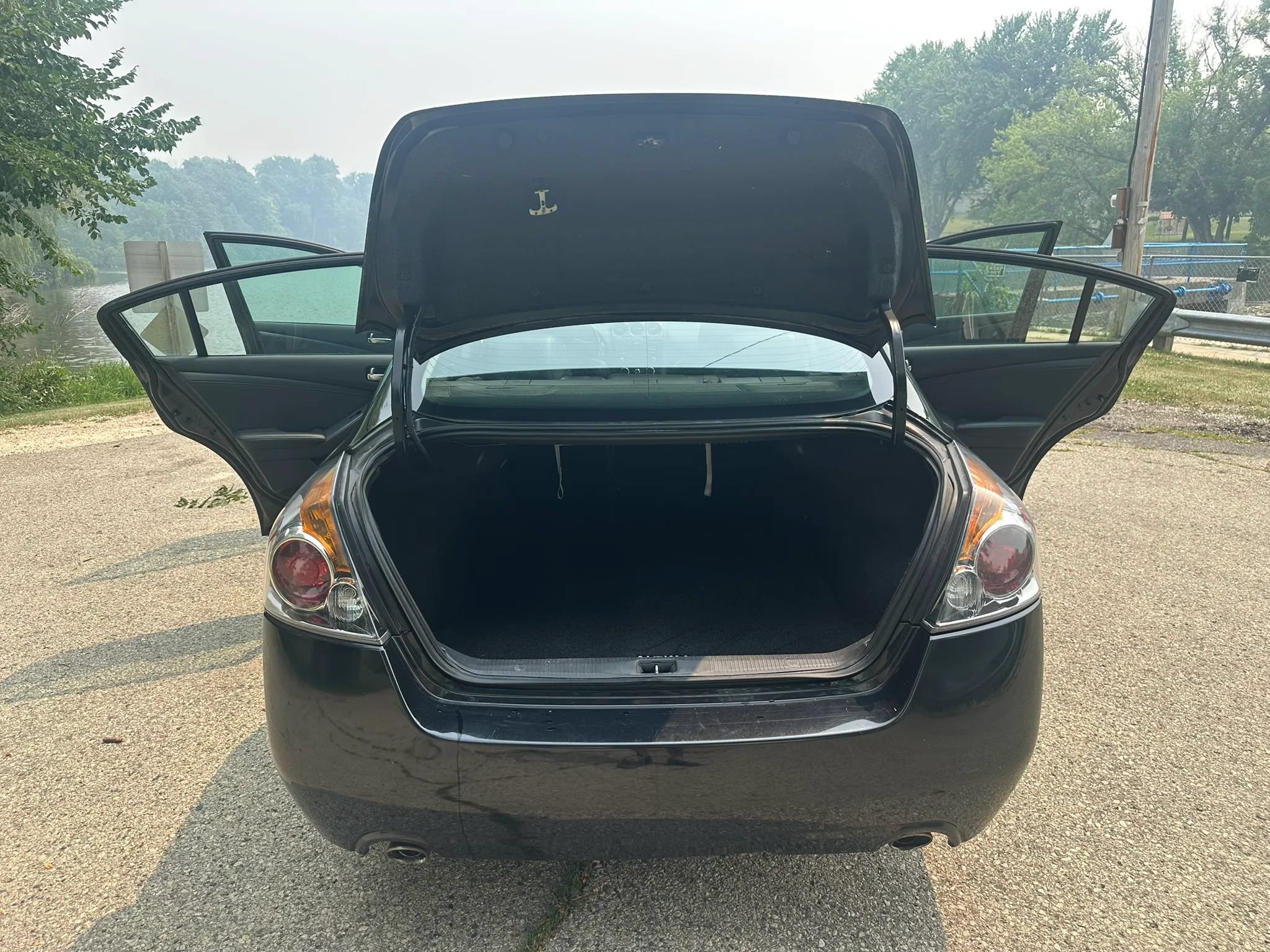 Used 2012 Nissan Altima 3.5 SR w/ Sport Pkg FWD image 13