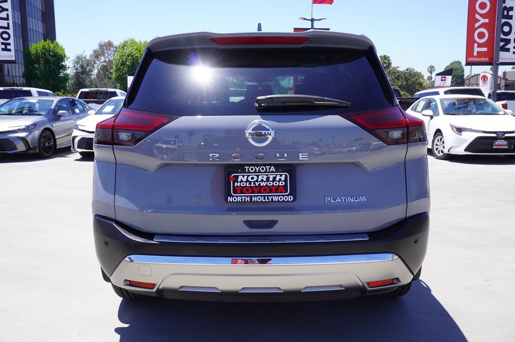 Used 2021 Nissan Rogue Platinum FWD image 6