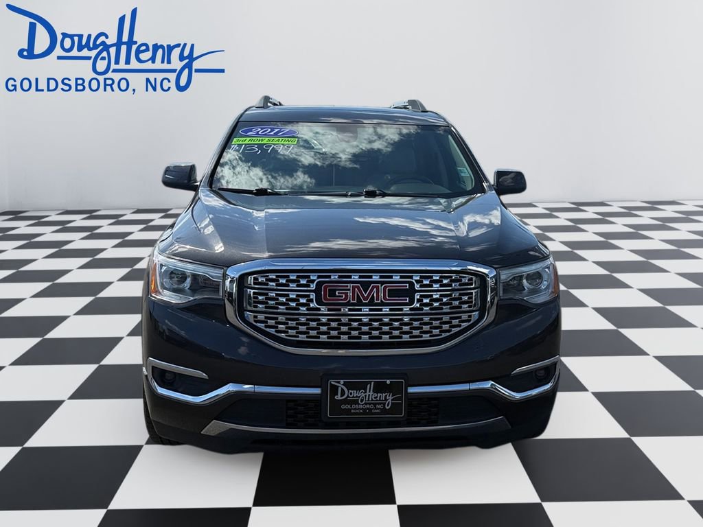 Used 2017 GMC Acadia Denali w/ Technology Package FWD image 8