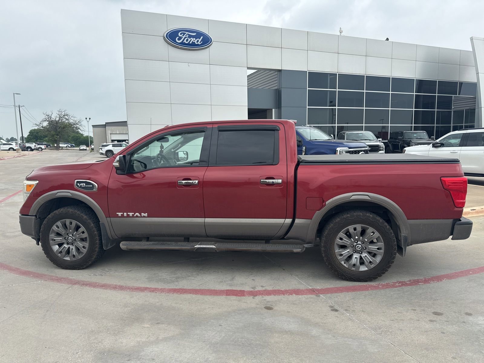 Used 2017 Nissan Titan Platinum Reserve RWD image 8