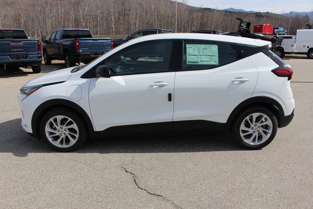 New 2027 Chevrolet Bolt LT image 4
