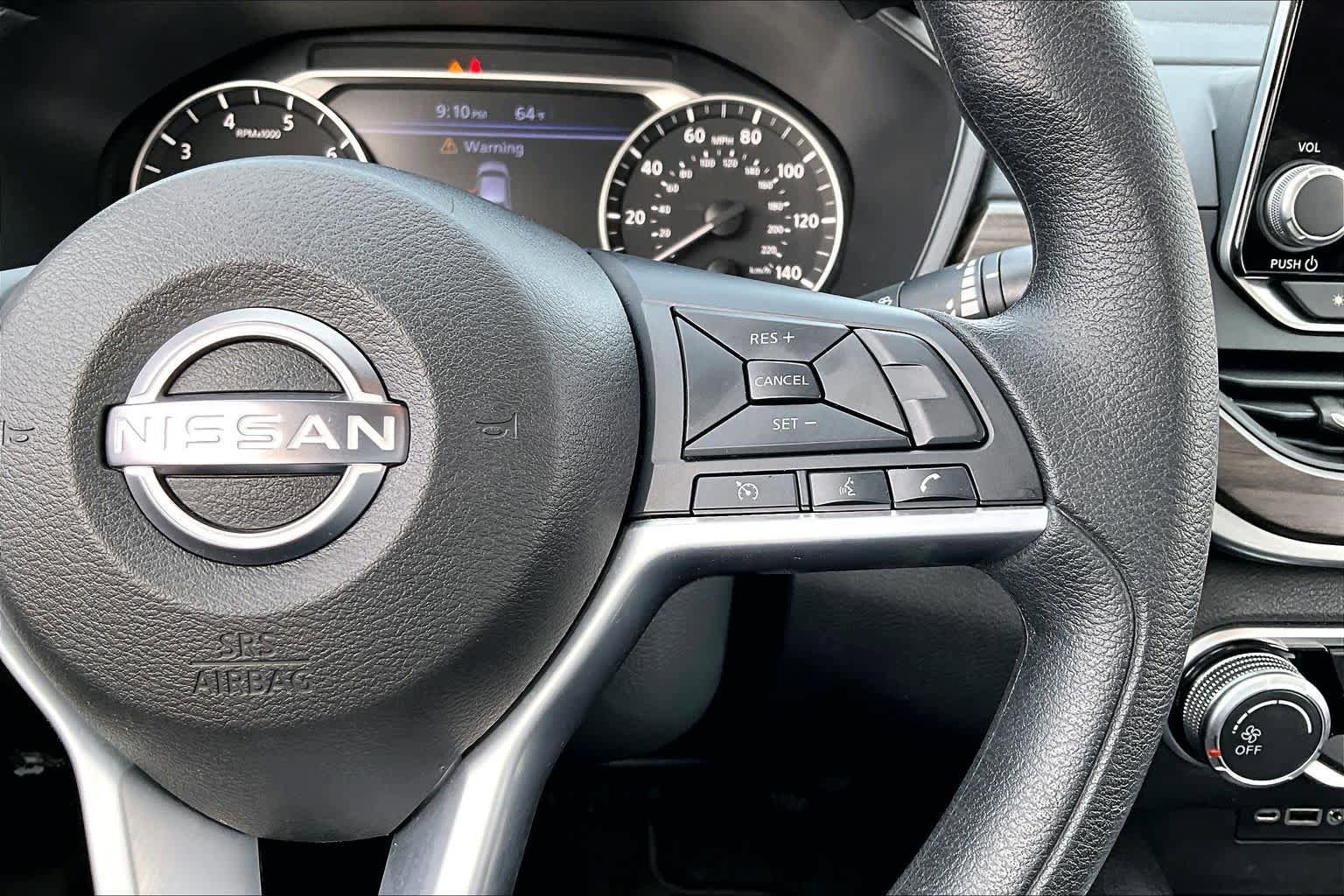 Used 2025 Nissan Altima 2.5 SV FWD image 25