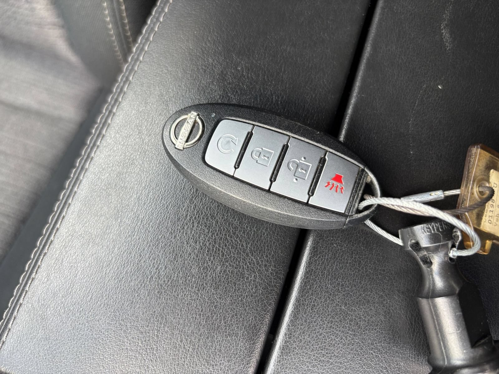 Used 2022 Nissan Rogue SV FWD image 17