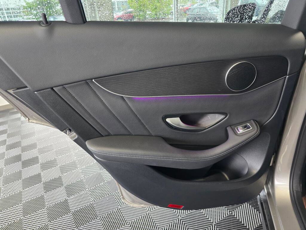 Used 2022 Mercedes-Benz GLC 300 4MATIC image 40