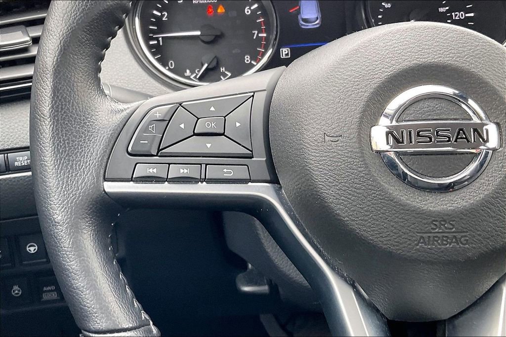 Used 2022 Nissan Rogue Sport SL image 17