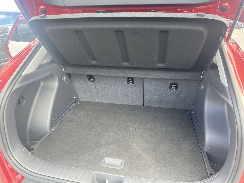 Used 2025 Hyundai Kona SEL AWD/4WD image 3
