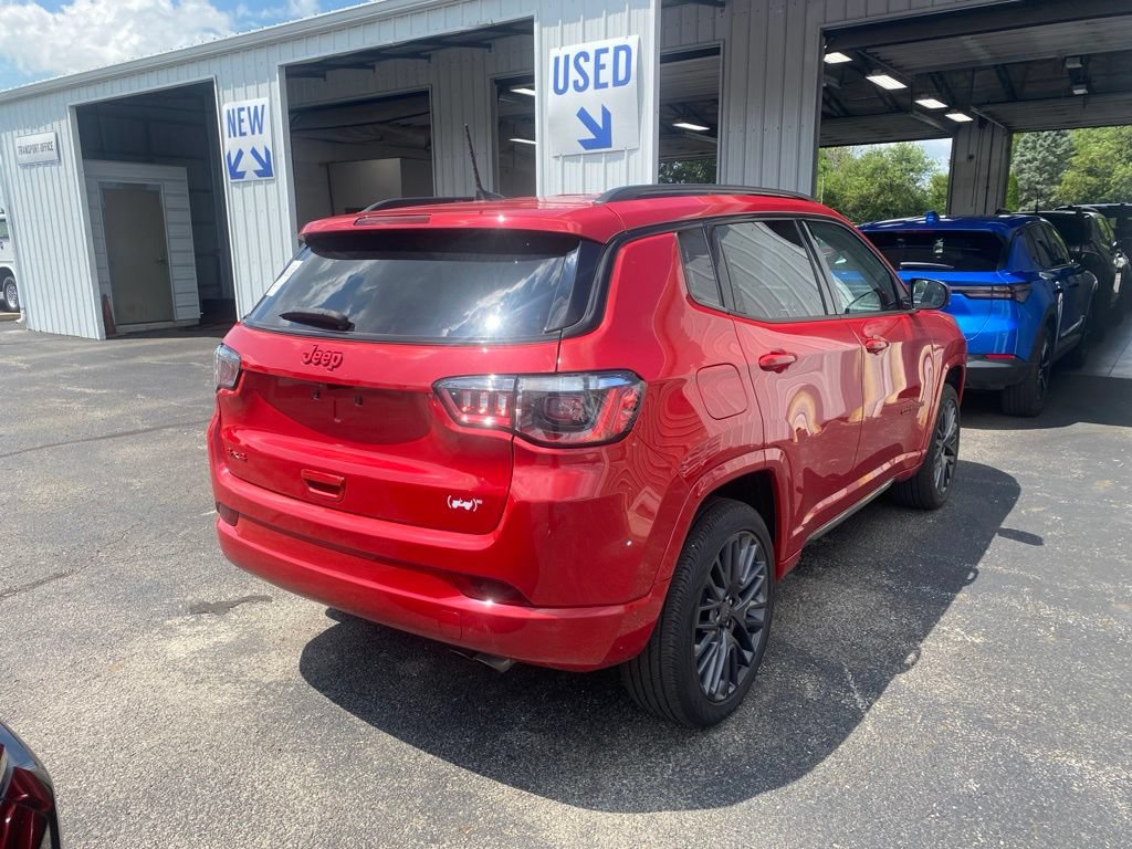 Used 2022 Jeep Compass Limited AWD/4WD image 4