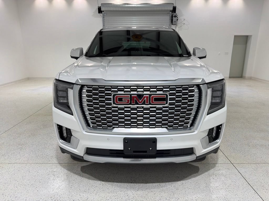 Used 2023 GMC Yukon Denali AWD/4WD image 8