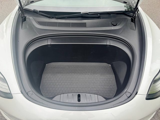 Used 2019 Tesla Model 3 Mid Range RWD image 9