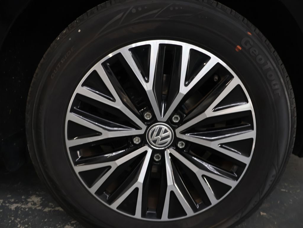 Used 2021 Volkswagen Jetta SE w/ SE Cold Weather Package image 30