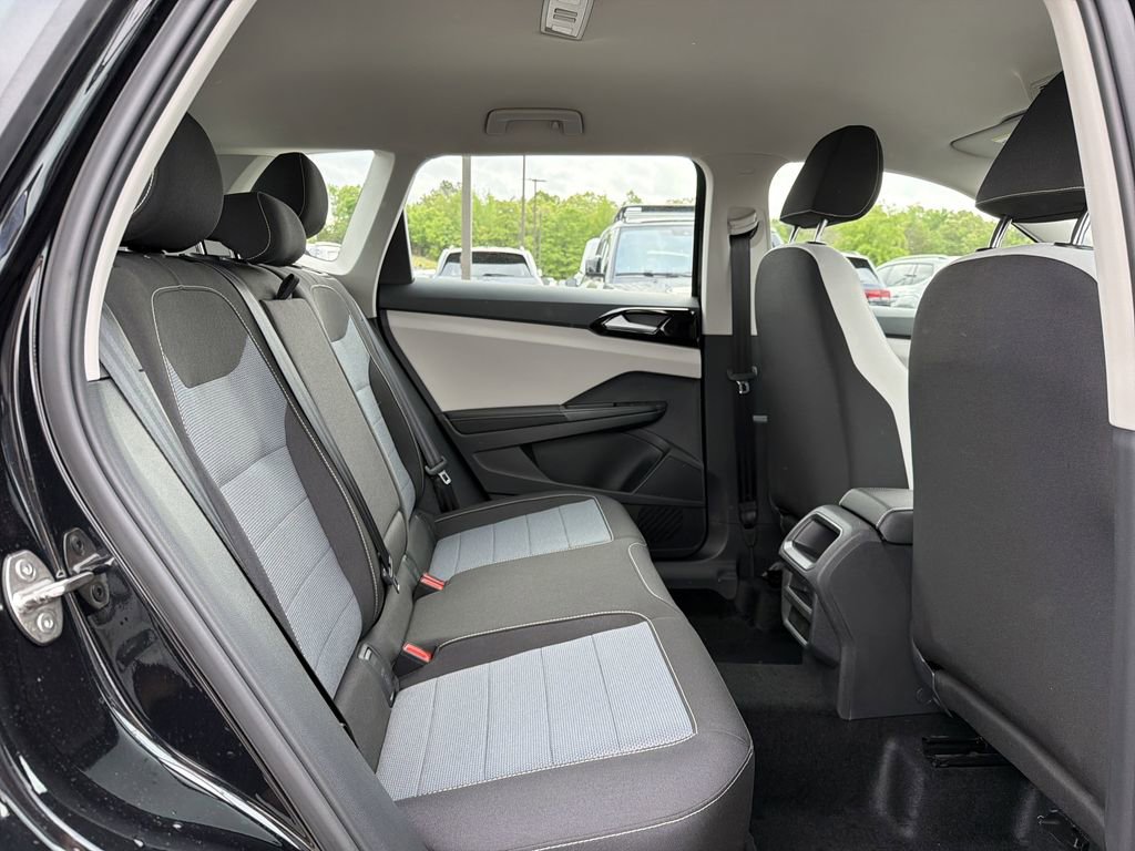 New 2026 Volkswagen Taos S FWD image 15