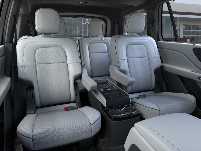 New 2026 Lincoln Aviator Black Label w/ Dynamic Handling Package AWD/4WD image 11