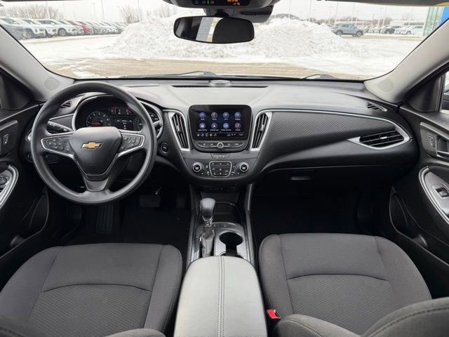 Used 2025 Chevrolet Malibu LT image 21