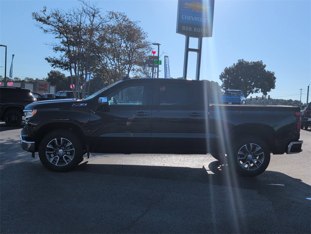 New 2026 Chevrolet Silverado 1500 LT image 2