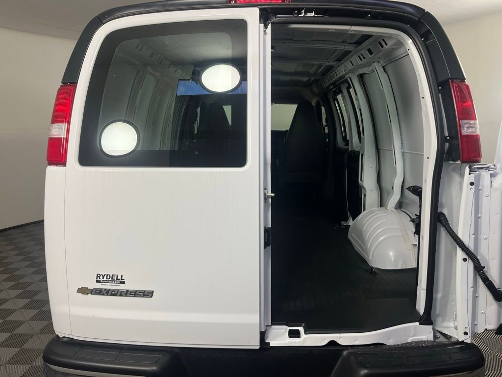 New 2026 Chevrolet Express 2500 w/ Enhanced Convenience Package RWD image 19