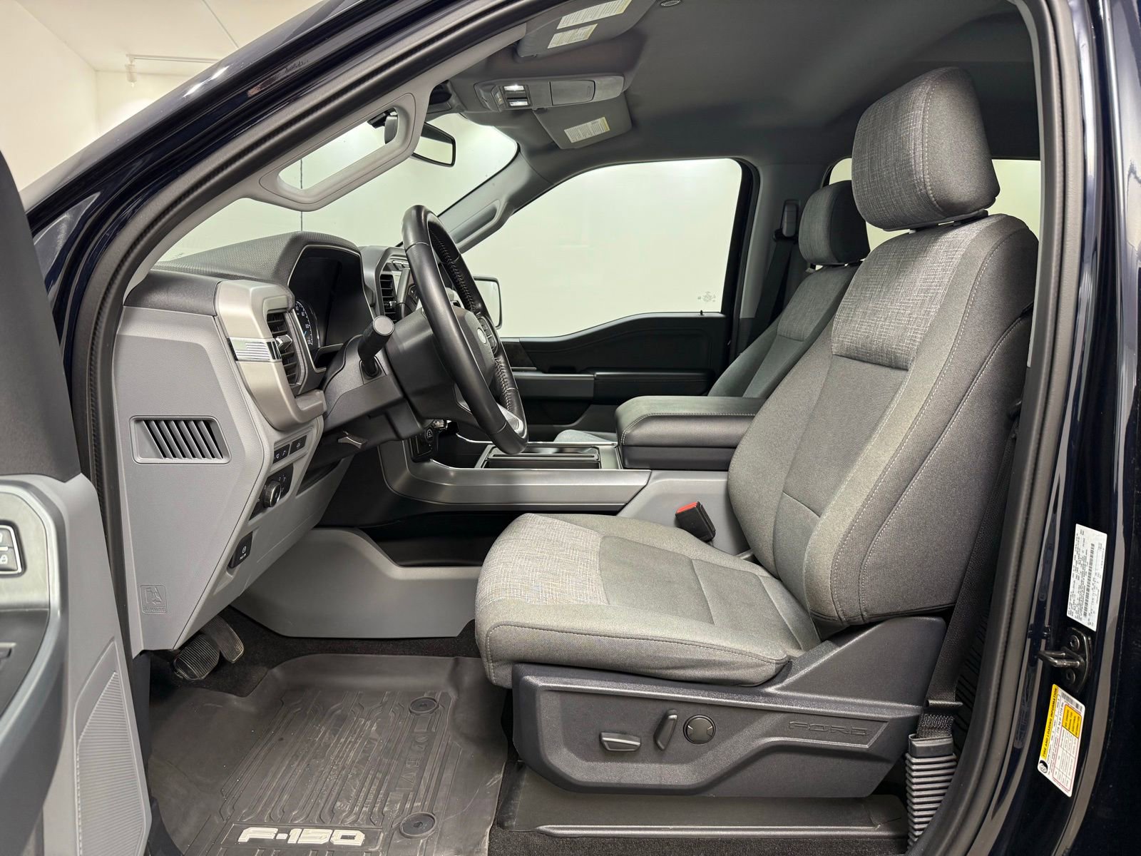 Used 2022 Ford F150 XLT w/ Equipment Group 302A High image 15