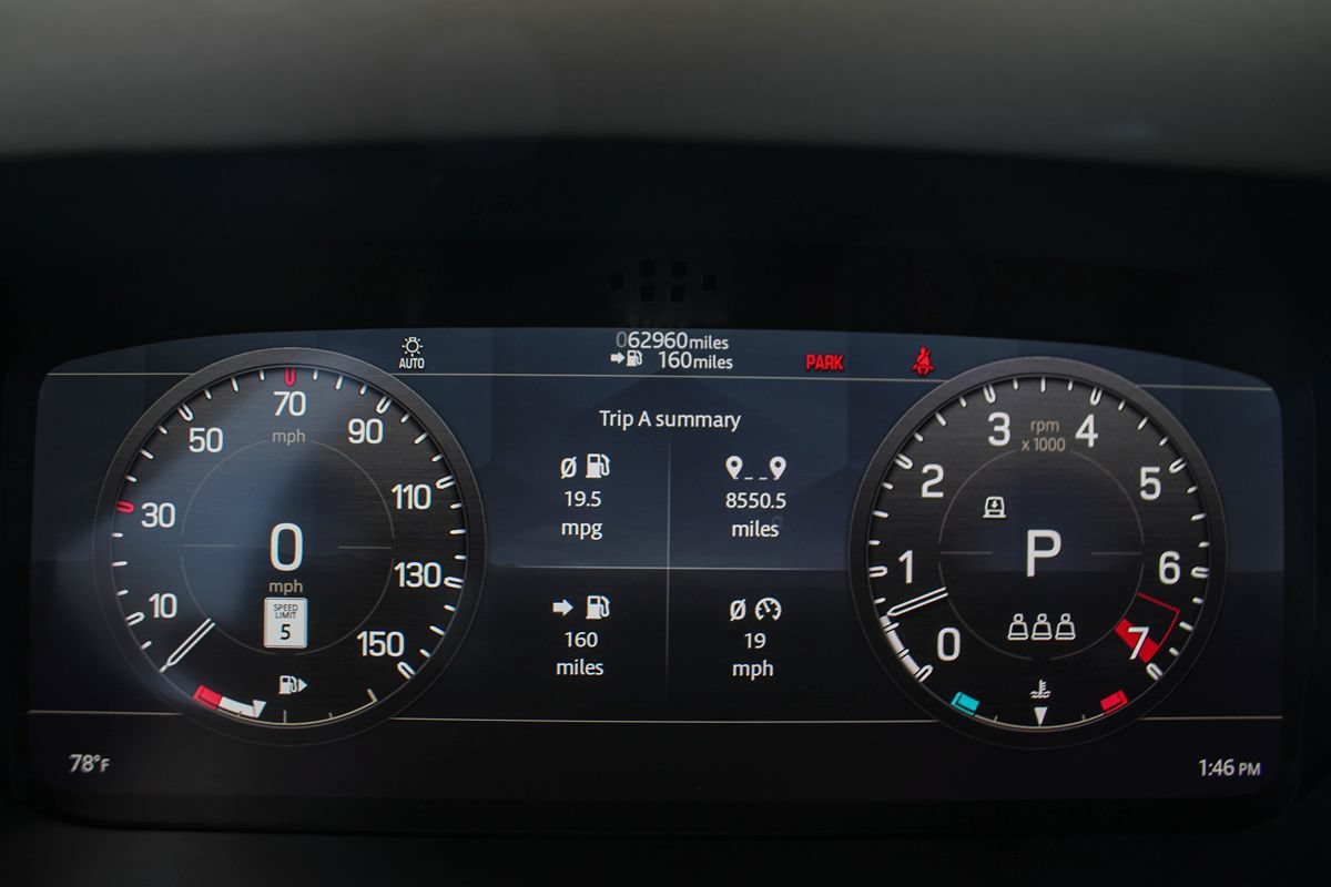 Used 2022 Land Rover Defender 110 X-Dynamic SE AWD/4WD image 28