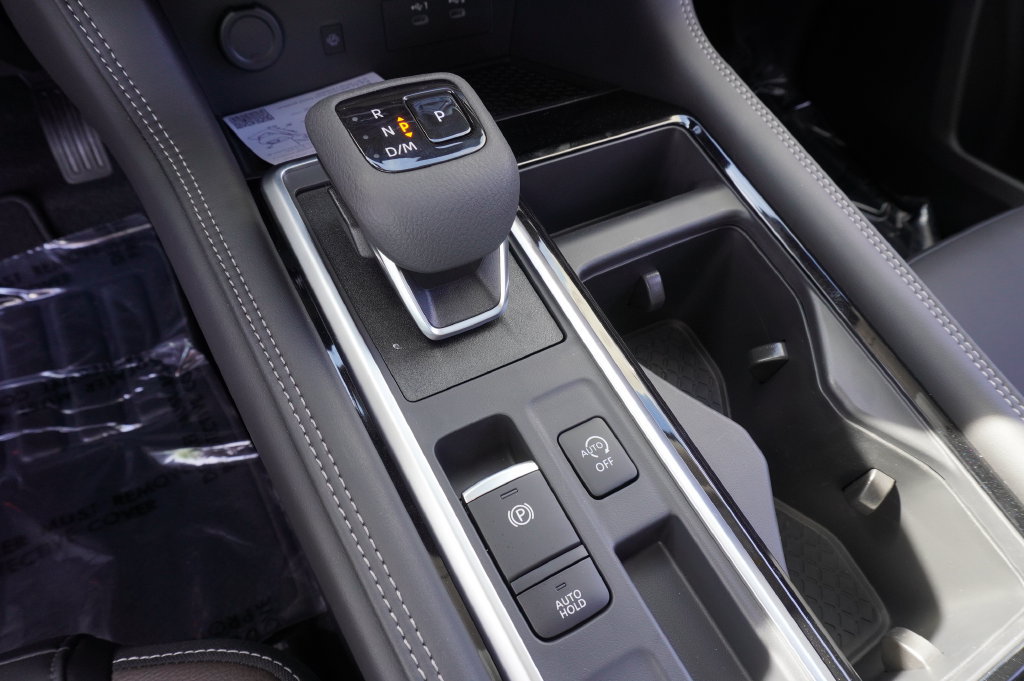 New 2026 Nissan Pathfinder Platinum FWD image 20