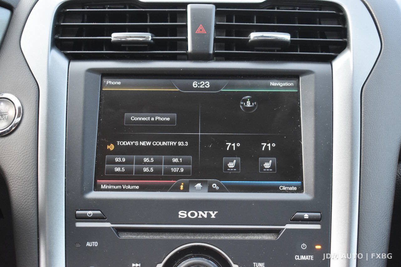 Used 2014 Ford Fusion Titanium FWD image 24