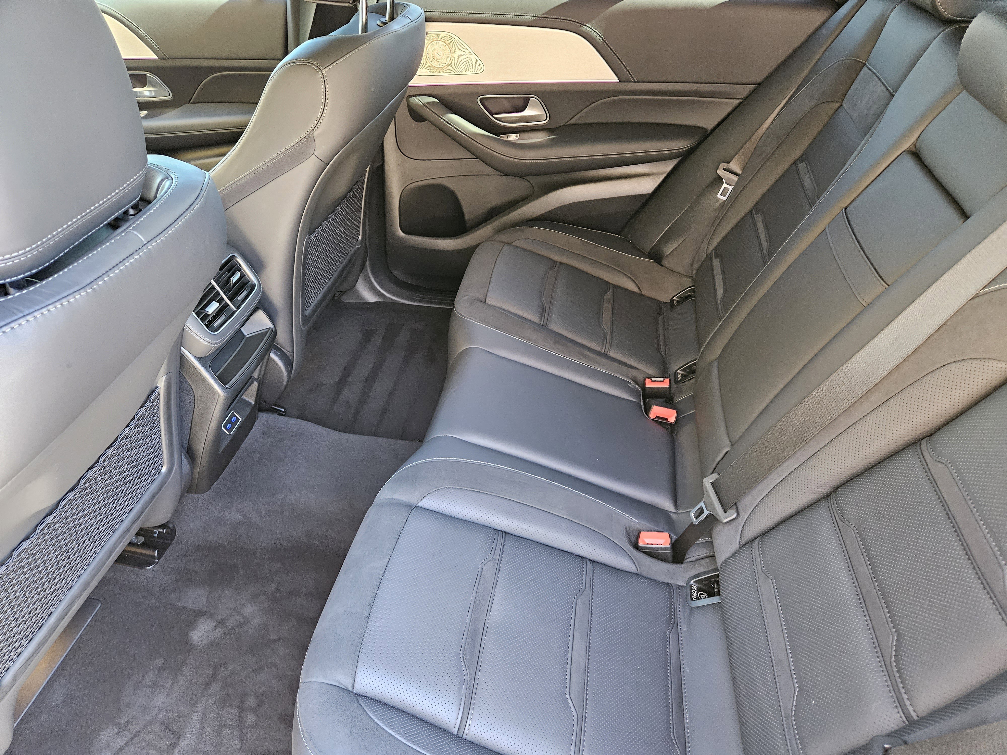 Certified 2025 Mercedes-Benz GLE 53 AMG 4MATIC image 31