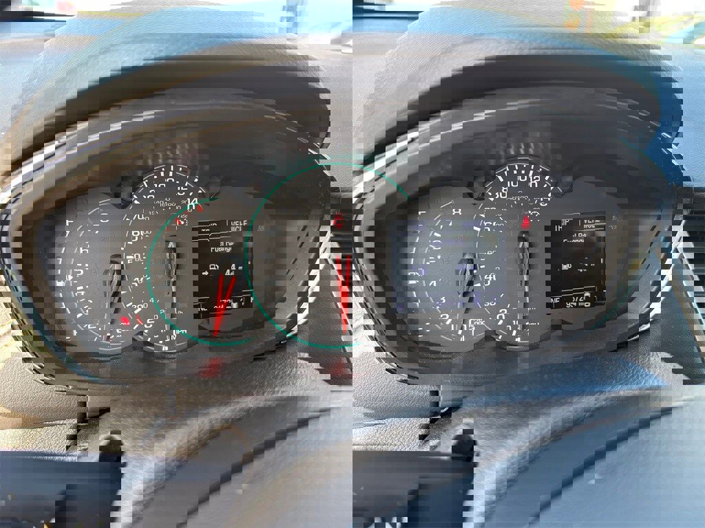 Used 2019 Chevrolet Trax LT w/ LT Convenience Package image 13