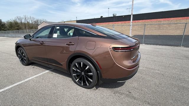 New 2026 Toyota Crown Platinum image 3