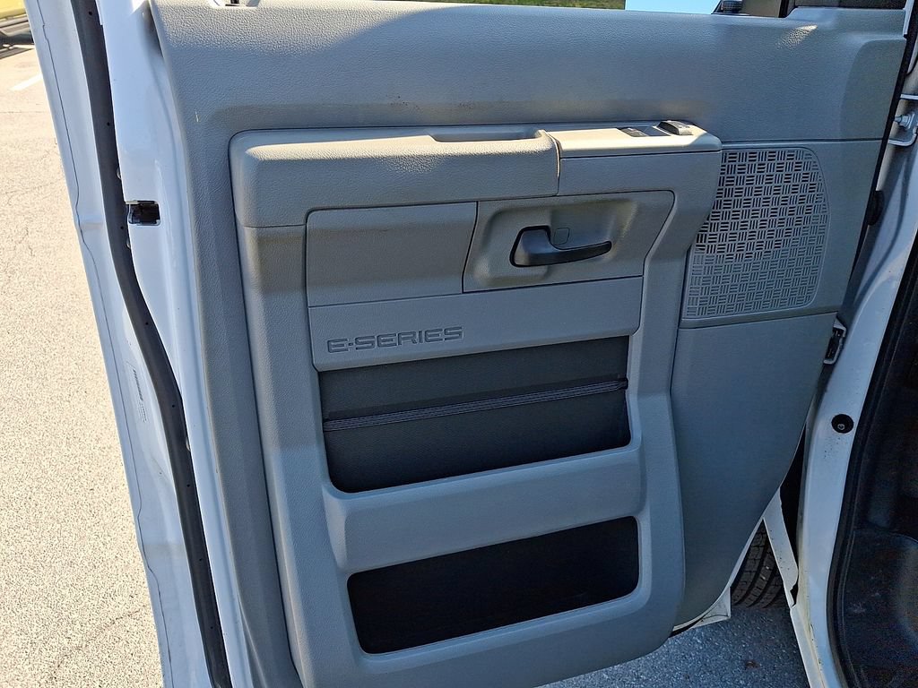 Used 2012 Ford E-350 and Econoline 350 XLT RWD image 14