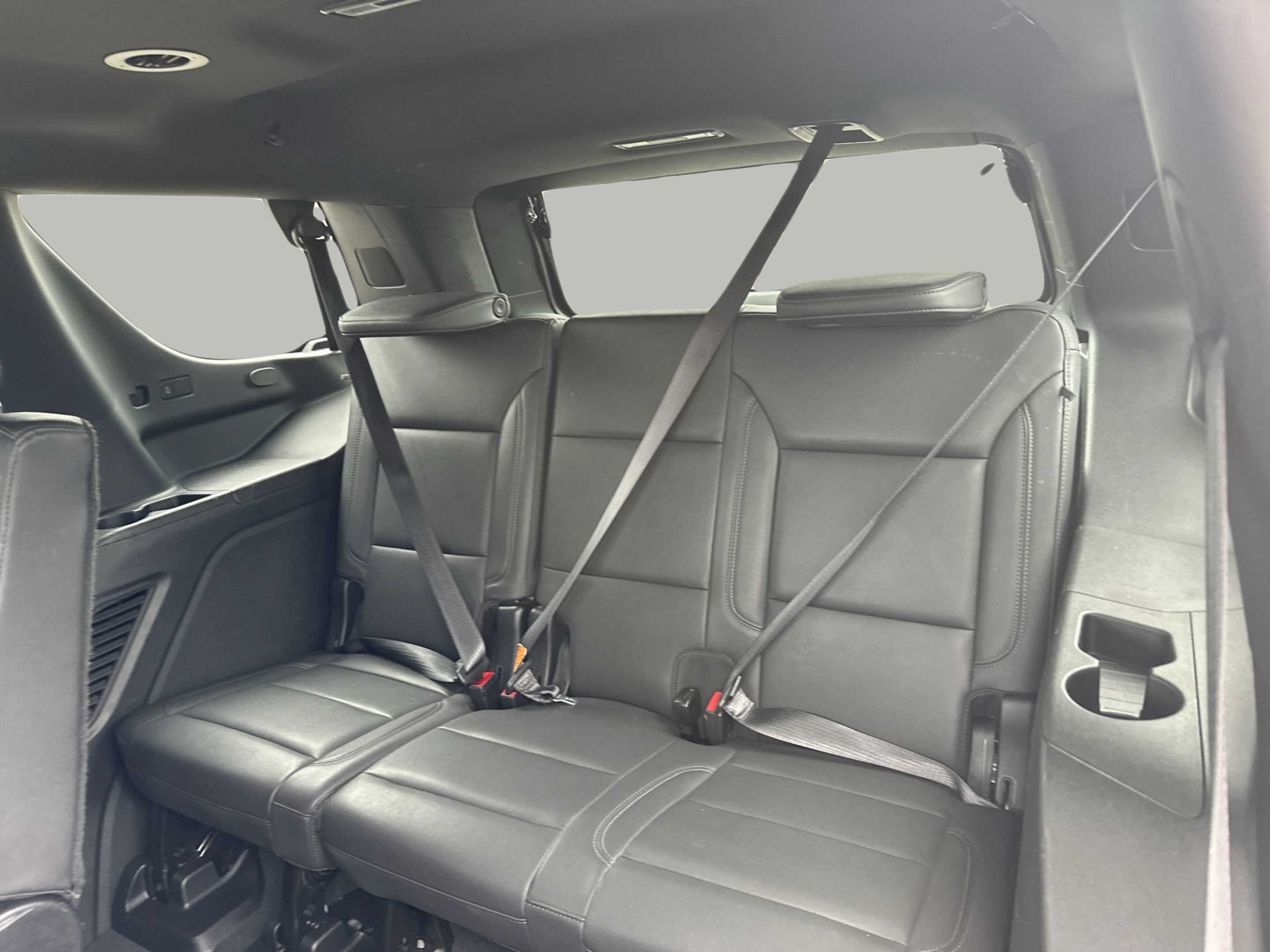 Used 2024 Chevrolet Tahoe LT w/ Luxury Package RWD image 23