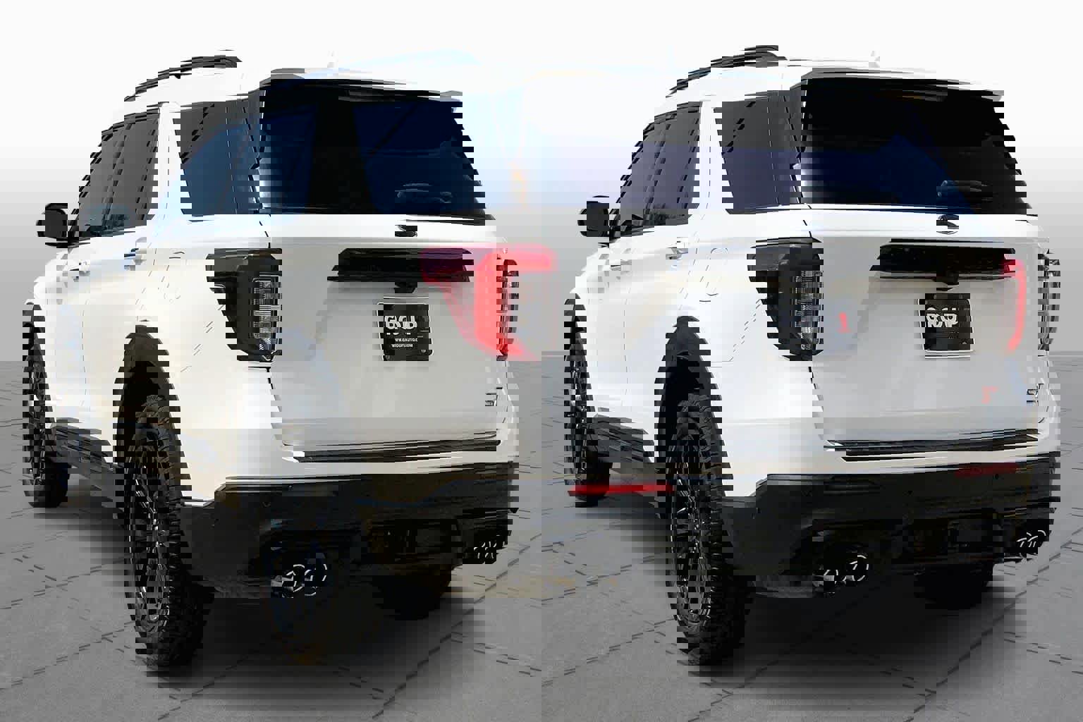 Used 2020 Ford Explorer ST w/ Premium Technology Package image 12