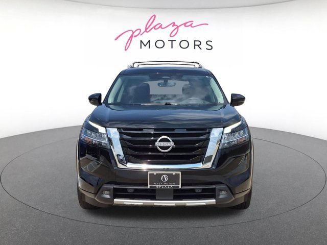 Used 2023 Nissan Pathfinder Platinum w/ Cargo Package FWD image 2