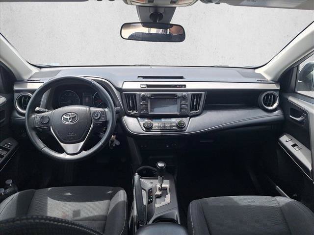 Used 2018 Toyota RAV4 XLE FWD image 16