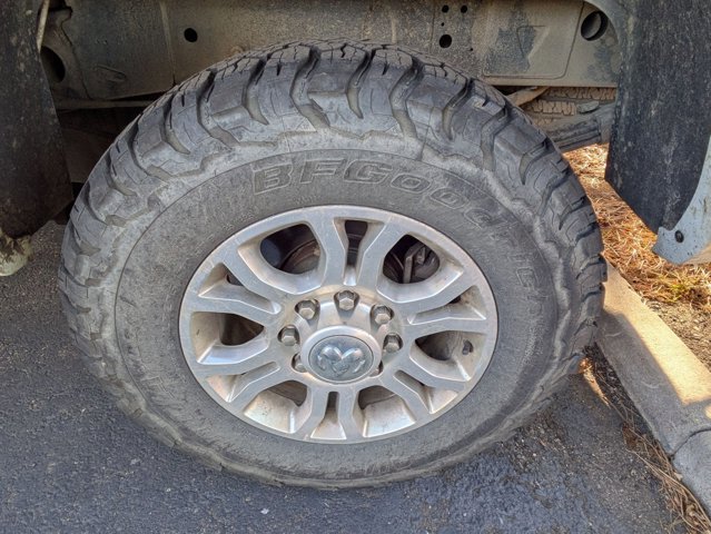 Used 2017 RAM 3500 Laramie image 7