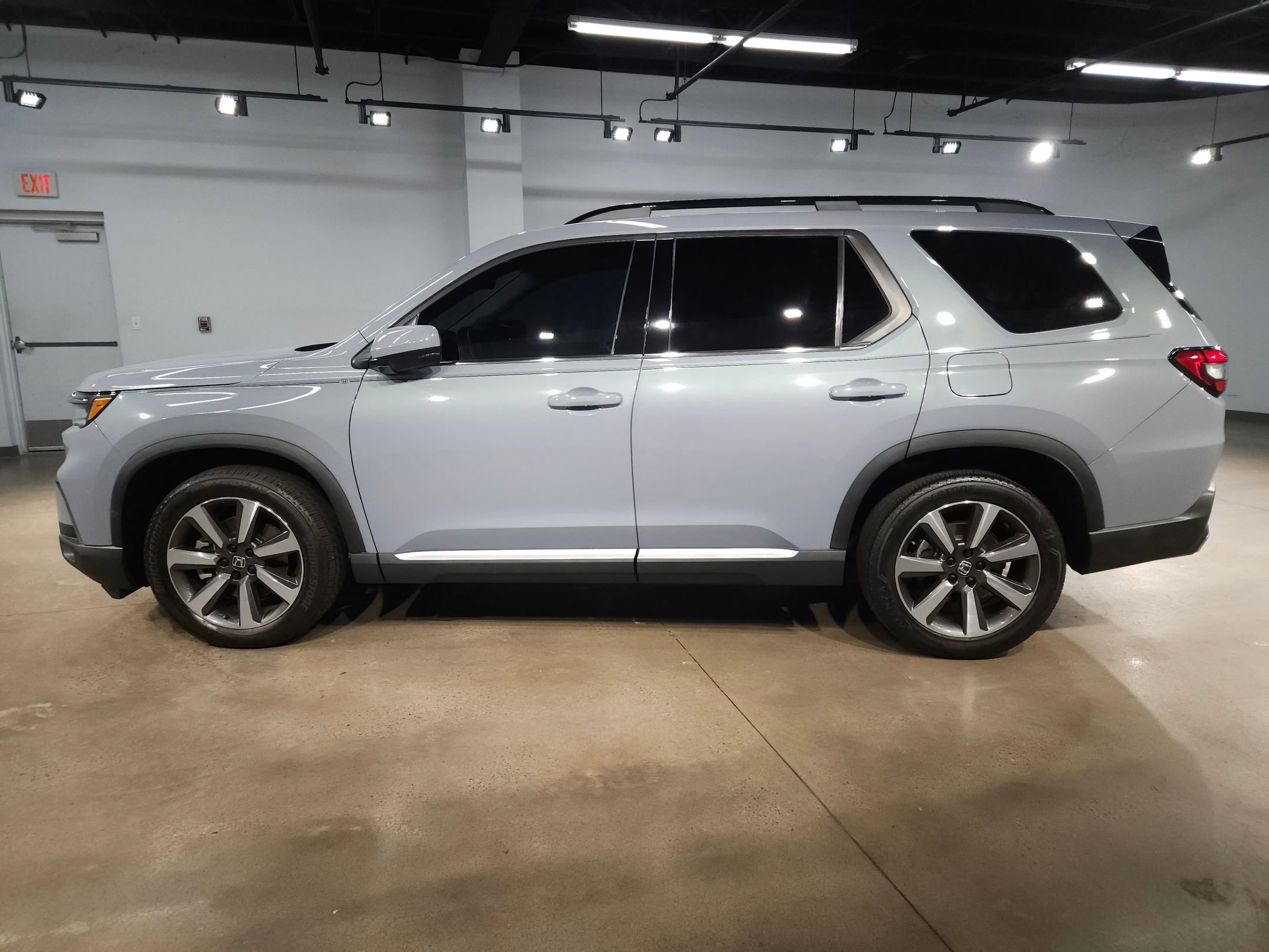 Used 2024 Honda Pilot Elite image 4